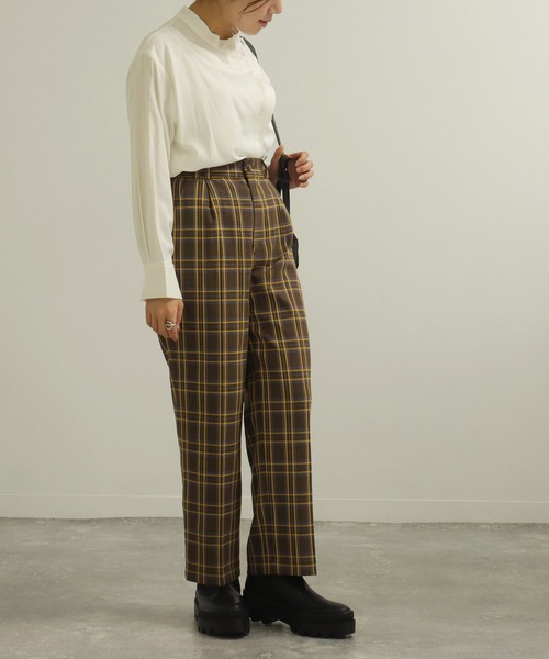 AULI（アウリィ）の「【低身長向けサイズ】チェックセミワイドパンツ（スラックス・レディース・イエロー/オレンジ/グリーン・S/XS/XXS）」の16枚目の写真