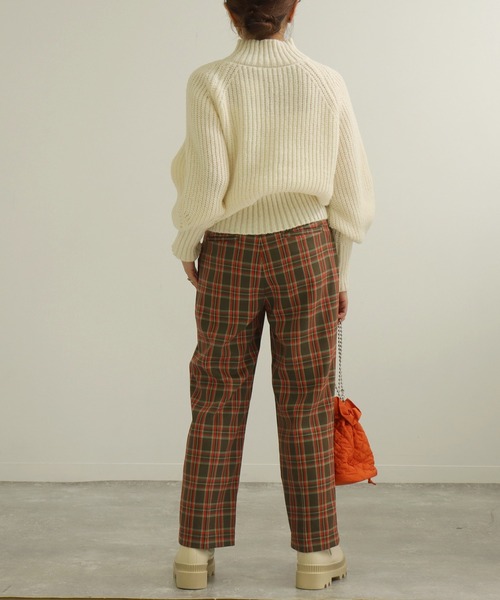 AULI（アウリィ）の「【低身長向けサイズ】チェックセミワイドパンツ（スラックス・レディース・イエロー/オレンジ/グリーン・S/XS/XXS）」の14枚目の写真