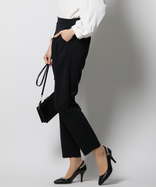 INTERPLANET（インタープラネット）の「【ＷＥＢ限定】【３点セット】カットジョーゼットカラーレスジャケット＋テーパードパンツ＋ブラウス（セットアップ・レディース・ライトグレー/ブラック/ネイビー・FREE）」の7枚目の写真