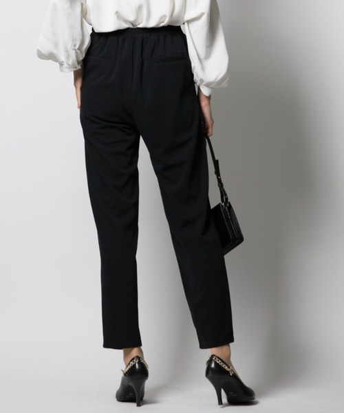 INTERPLANET（インタープラネット）の「【ＷＥＢ限定】【３点セット】カットジョーゼットカラーレスジャケット＋テーパードパンツ＋ブラウス（セットアップ・レディース・ライトグレー/ブラック/ネイビー・FREE）」の13枚目の写真