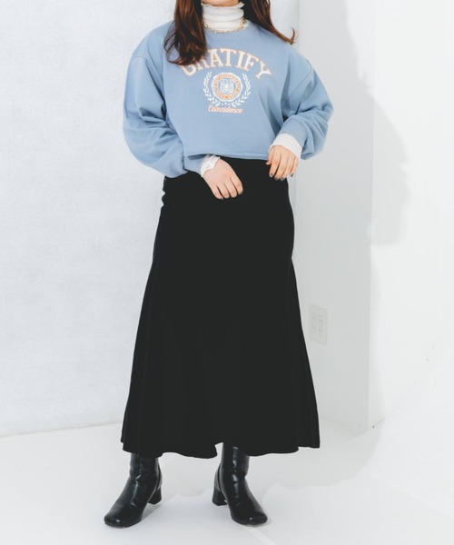 nemne store(ネンネストア)の「刺繍入りキリッパショート裏毛スウェット(スウェット・レディース・ピンク/ブルー/オートミール・フリー)」の10枚目の写真