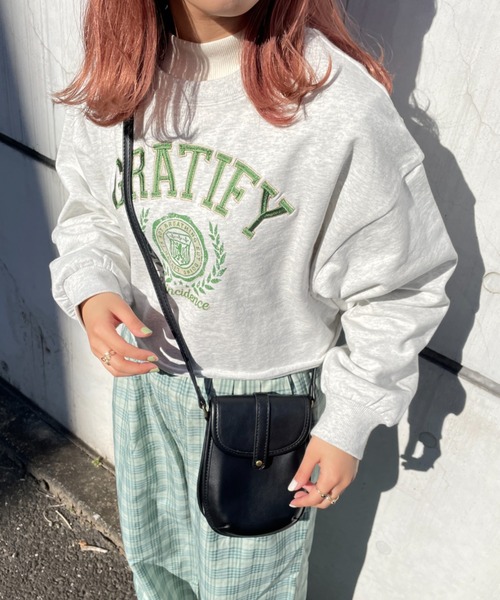 nemne store(ネンネストア)の「刺繍入りキリッパショート裏毛スウェット(スウェット・レディース・ピンク/ブルー/オートミール・フリー)」の14枚目の写真
