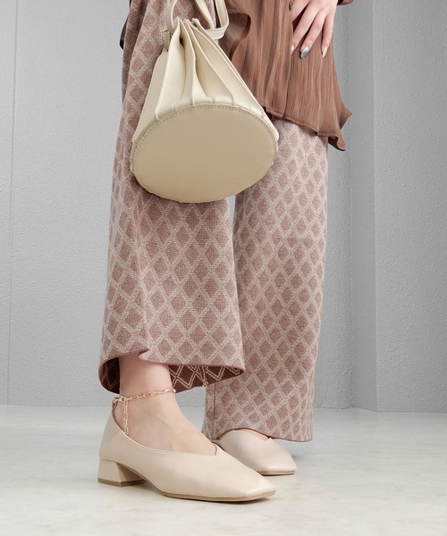 alala(アララ)の「アンクレットパンプス(パンプス・レディース・アイボリー/ブラック/シルバー/ゴールド/グリーン・LL/S/M/L)」の18枚目の写真