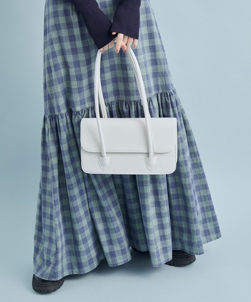 VIS（ビス）の「リサイクルフェイクレザーロングハンドルバッグ【sustainable】（ハンドバッグ・レディース・ブラック/キナリ/グリーン・FREE）」の6枚目の写真