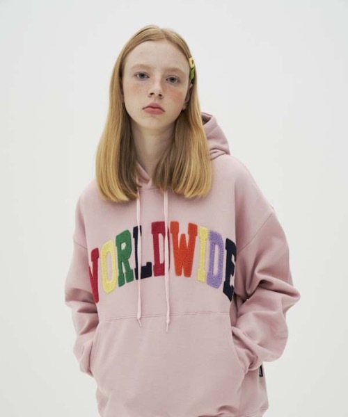AMESWORLDWIDE（アメスワールドワイド）の「【AMESWORLDWIDE 】レインボーWORLDWIDEフーディ / RAINBOW WORLDWIDE HOODIE（パーカー・レディース・ブラック/グレー/アイボリー/ピンク・MEDIUM/LARGE）」の4枚目の写真