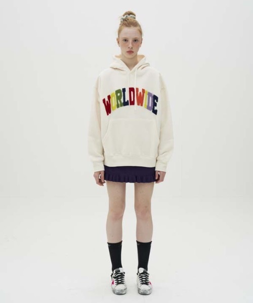 AMESWORLDWIDE（アメスワールドワイド）の「【AMESWORLDWIDE 】レインボーWORLDWIDEフーディ / RAINBOW WORLDWIDE HOODIE（パーカー・レディース・ブラック/グレー/アイボリー/ピンク・MEDIUM/LARGE）」の5枚目の写真