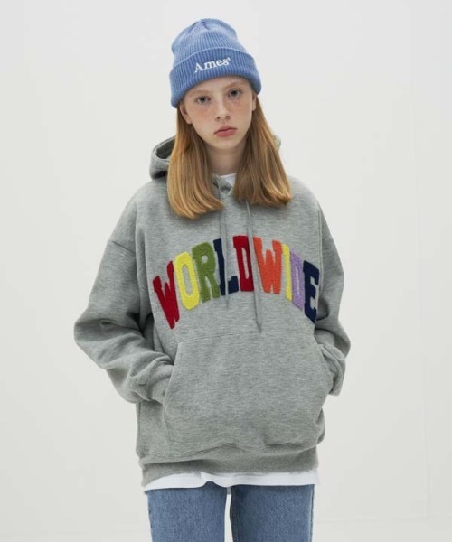 AMESWORLDWIDE（アメスワールドワイド）の「【AMESWORLDWIDE 】レインボーWORLDWIDEフーディ / RAINBOW WORLDWIDE HOODIE（パーカー・レディース・ブラック/グレー/アイボリー/ピンク・MEDIUM/LARGE）」の6枚目の写真