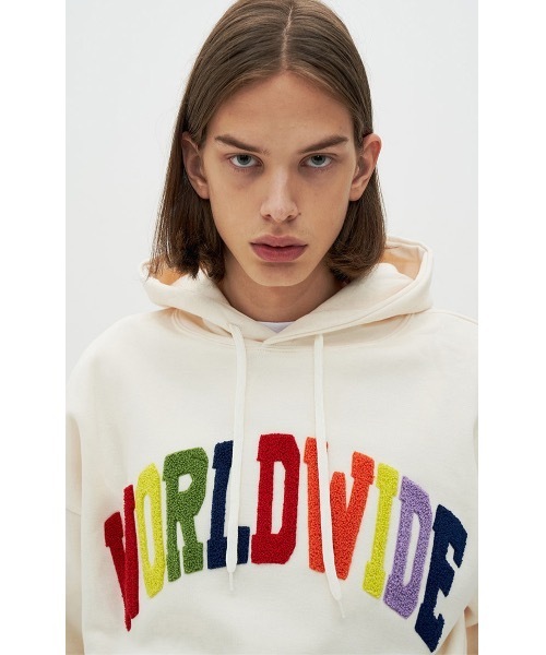 AMESWORLDWIDE（アメスワールドワイド）の「【AMESWORLDWIDE 】レインボーWORLDWIDEフーディ / RAINBOW WORLDWIDE HOODIE（パーカー・レディース・ブラック/グレー/アイボリー/ピンク・MEDIUM/LARGE）」の20枚目の写真