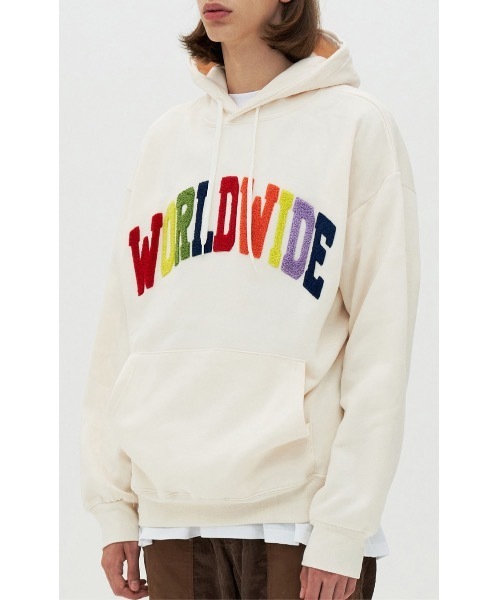 AMESWORLDWIDE（アメスワールドワイド）の「【AMESWORLDWIDE 】レインボーWORLDWIDEフーディ / RAINBOW WORLDWIDE HOODIE（パーカー・レディース・ブラック/グレー/アイボリー/ピンク・MEDIUM/LARGE）」の22枚目の写真
