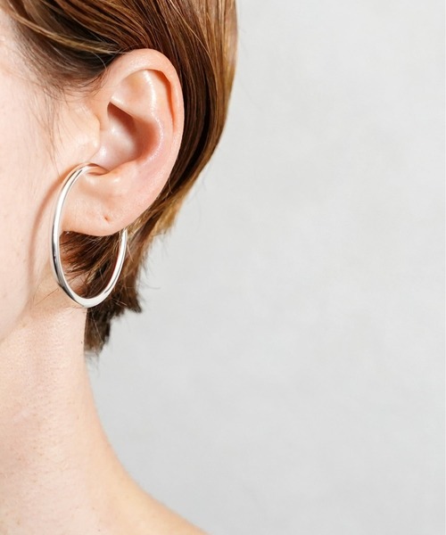 BYOKA（ビョーカ）の「【BYOKA / ビョーカ】BOLD HOOP EARCUFF / イヤーカフ（イヤーカフ・レディース・シルバー・FREE）」の11枚目の写真