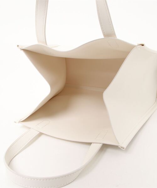 Lugnoncure（ルノンキュール）の「ポーチ付きトートバッグ（トートバッグ・レディース・ベージュ/オフホワイト/グリーン・ﾌﾘ-）」の9枚目の写真