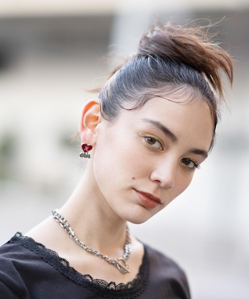 X-girl(エックスガール)の「X-girl HEART EARRINGS(ピアス(両耳用)・レディース・ブラック/レッド・ONE SIZE)」の8枚目の写真