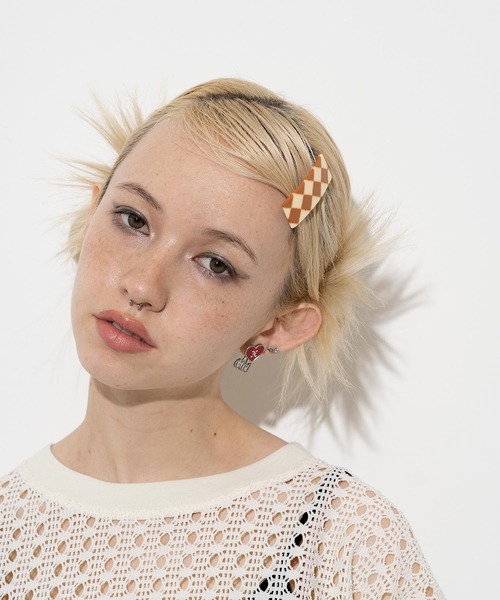 X-girl(エックスガール)の「X-girl HEART EARRINGS(ピアス(両耳用)・レディース・ブラック/レッド・ONE SIZE)」の4枚目の写真