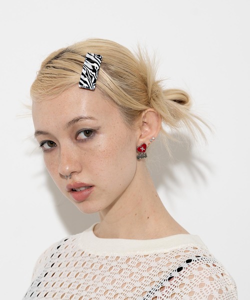 X-girl(エックスガール)の「X-girl HEART EARRINGS(ピアス(両耳用)・レディース・ブラック/レッド・ONE SIZE)」の5枚目の写真