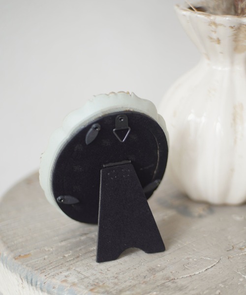 ammy.(エイミードット)の「【 ammy. / エイミードット 】 アンティーク調 オーバル スクエア フォト ミニ フレーム / 写真立て(フォトフレーム・レディース・ホワイト/ブラック/グレー/ゴールド/ホワイト系その他/ブラック系その他/グレー系その他/ゴールド系その他/ブラック系その他2/グレー系その他2/ゴールド系その他2/ホワイト系その他2・FREE)」の17枚目の写真