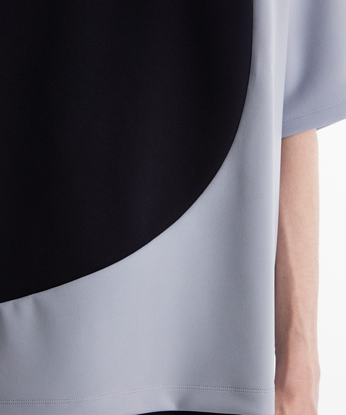 UNITED TOKYO(ユナイテッドトウキョウ)の「バイカラーラウンドTシャツ(Tシャツ/カットソー・メンズ・アイボリー/ブラック/グレー/ブルー・1/2)」の15枚目の写真