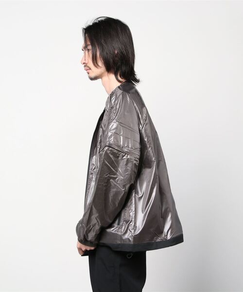 POLIQUANT（ポリクアント）の「POLIQUANT(ポリクアント)@INFLATABLE JACKET WITH PACKABLE（ブルゾン・メンズ・ブラック・2/3）」の2枚目の写真