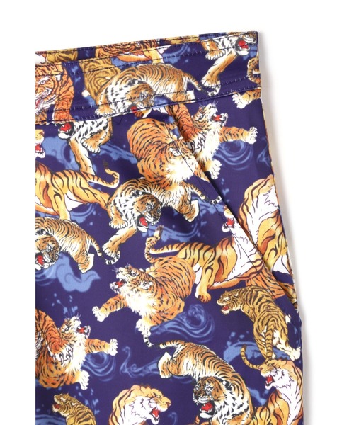 BLUE TORNADO（ブルートルネード）の「BLUE TORNADO∴タイガープリントショーツ（その他パンツ・メンズ・ネイビー/アイボリー・M/L）」の7枚目の写真