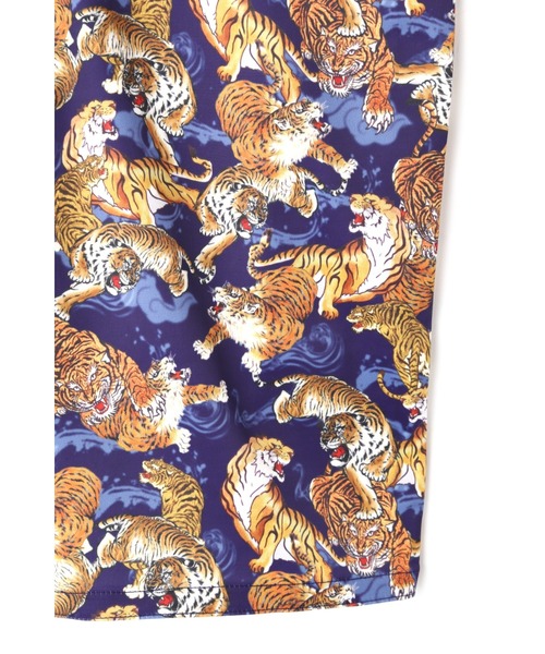 BLUE TORNADO（ブルートルネード）の「BLUE TORNADO∴タイガープリントショーツ（その他パンツ・メンズ・ネイビー/アイボリー・M/L）」の6枚目の写真