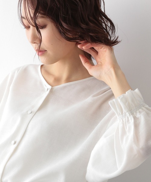 GLOBAL WORK(グローバルワーク)の「フレンチリネンイージーケアブラウス/265496(シャツ/ブラウス・レディース・ホワイト/ブラック/その他/アイボリー/グリーン系その他3・MEDIUM/LARGE)」の2枚目の写真