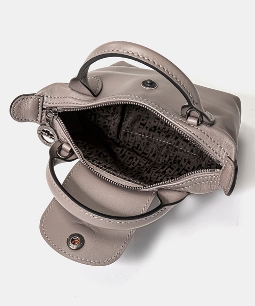 ECHELLE Liberte（エシェルリベルテ）の「LONGCHAMP LE PLIAGE CUIR XXS size ロンシャン ル プリアージュ キュイール 2way ハンドバッグ（ハンドバッグ・レディース・ブラック/ネイビー/ダークブルー/ベビーピンク/グレイッシュベージュ/ブラウン/オフホワイト・FREE）」の21枚目の写真