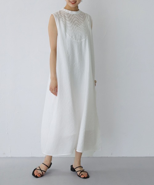 HER CLOSET（ハークローゼット）の「【shemoshelly】WEB限定 前後2wayカットレース切り替えノースリーブシャツワンピース ペチコート付き（ワンピース・レディース・ブラック/オフホワイト・M）」の22枚目の写真