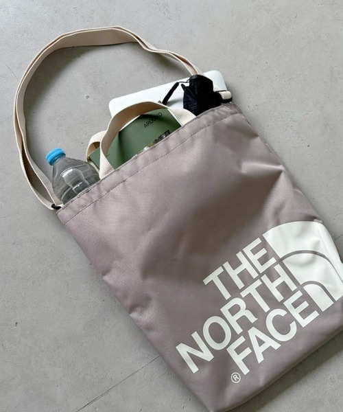 THE NORTH FACE(ザノースフェイス)の「国内未発売 THE NORTH FACE(ザ・ノースフェイス)/2WAY ショルダー付き BIGロゴトートバッグ/BIG LOGO TOTE(ショルダーバッグ・レディース・ネイビー/カーキ/ベージュ/ブラック/アイボリー/ライトグレー/グレー/ライトベージュ・FREE)」の9枚目の写真