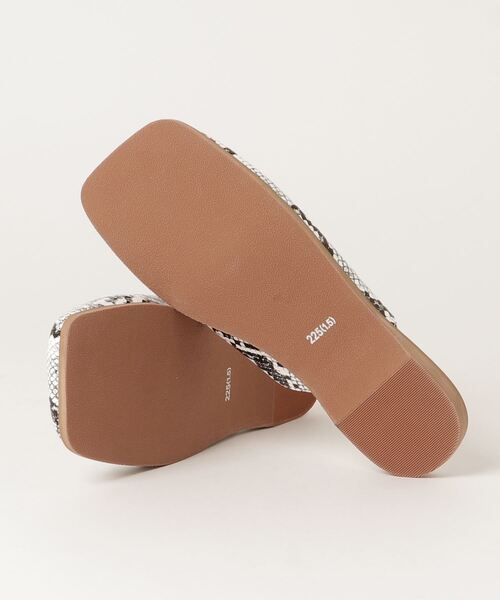 MAISON BREEZE（メゾンブリーズ）の「【MAISON BREEZE】スクエアトゥサンダル SCCH140（サンダル・レディース・グレー/グリーン/アイボリー/マルチ・35/37/39）」の13枚目の写真