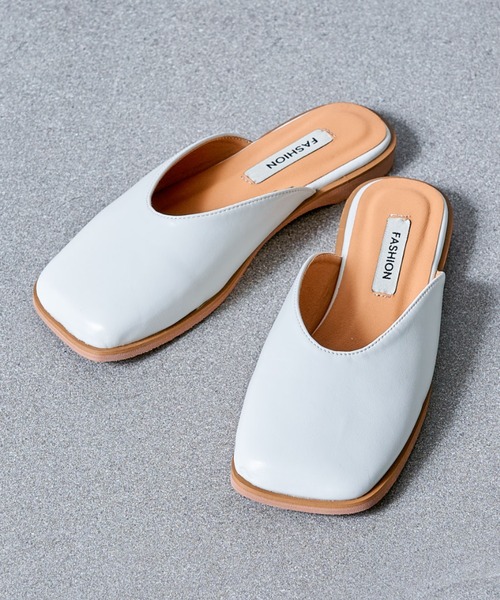 MAISON BREEZE（メゾンブリーズ）の「【MAISON BREEZE】スクエアトゥサンダル SCCH140（サンダル・レディース・グレー/グリーン/アイボリー/マルチ・35/37/39）」の2枚目の写真