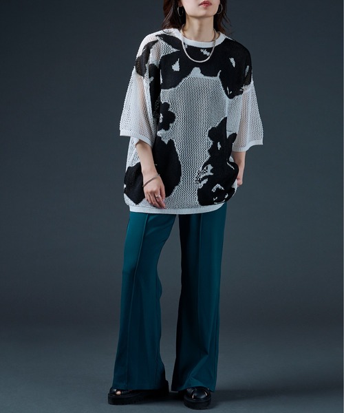 Ellno Loset（エルノロゼット）の「ニュアンスメッシュプルオーバー（ニット/セーター・メンズ・ブラック/オフホワイト・MEDIUM/LARGE）」の10枚目の写真