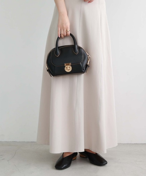 archives（アルシーヴ）の「金具ラウンドボストンバッグ（ボストンバッグ・レディース・ブラック/ブラウン/アイボリー・FREE）」の6枚目の写真