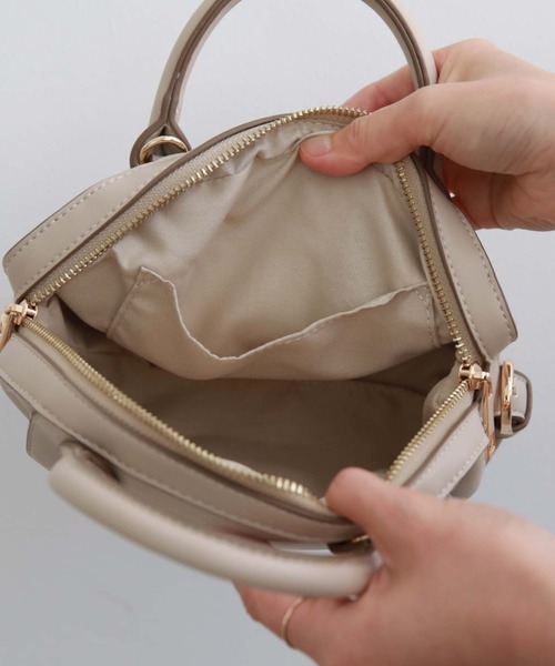 archives（アルシーヴ）の「金具ラウンドボストンバッグ（ボストンバッグ・レディース・ブラック/ブラウン/アイボリー・FREE）」の7枚目の写真