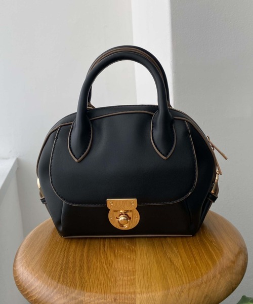 archives（アルシーヴ）の「金具ラウンドボストンバッグ（ボストンバッグ・レディース・ブラック/ブラウン/アイボリー・FREE）」の18枚目の写真