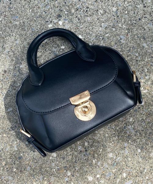 archives（アルシーヴ）の「金具ラウンドボストンバッグ（ボストンバッグ・レディース・ブラック/ブラウン/アイボリー・FREE）」の20枚目の写真