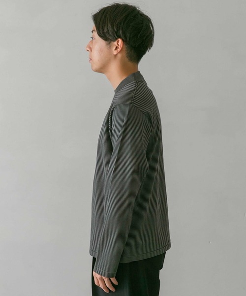 URBAN RESEARCH DOORS（アーバンリサーチドアーズ）の「LIFE STYLE TAILOR　シルケットポンチストレッチ長袖Tシャツ（Tシャツ/カットソー・メンズ・ホワイト/ホワイト系その他/グレー系その他・MEDIUM/LARGE）」の7枚目の写真