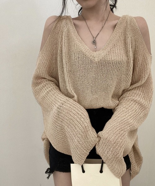 Jewelobe(ジュエローブ)の「カットアウトVネックシアーニット(ニット/セーター・レディース・ブラック/ベージュ/オフホワイト・FREE)」の19枚目の写真
