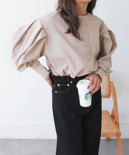 Chillfar（チルファー）の「前後2WAYボリューム袖ブラウス（シャツ/ブラウス・レディース・ホワイト/グレイッシュベージュ/カーキ系・FREE）」の16枚目の写真