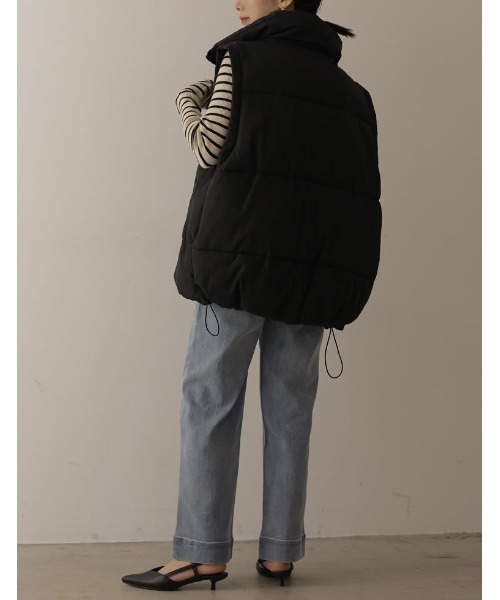 Re:EDIT（リエディ）の「[2022A/W COLLECTION]ビッグシルエットファイバーダウンベスト（ダウンベスト・レディース・ブラック/ベージュ/ブルー/アイボリー/ライトカーキ・MEDIUM/LARGE）」の22枚目の写真