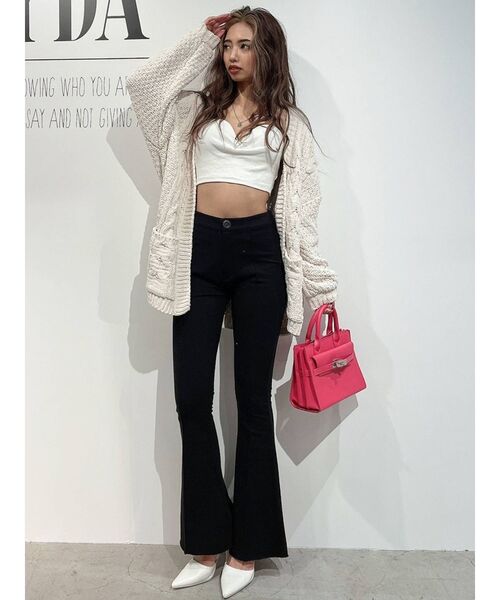 GYDA（ジェイダ）の「ハイウエスト RAISED BACKストレッチ ピンタックフレアパンツ（スウェットパンツ・レディース・ライトグレー/ブラック・FREE）」の11枚目の写真