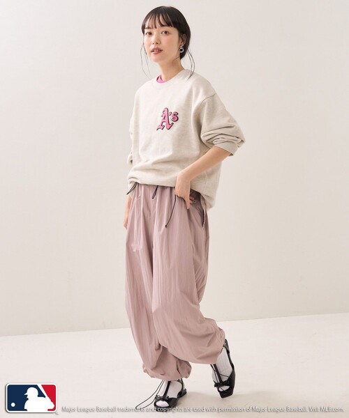 FREAK'S STORE（フリークスストア）の「MLB × FREAK'S STORE/エムエルビー/メジャーリーグベースボール MLB アスレチックス裏毛クルーネックスウェット（スウェット・レディース・ブラック/ネイビー/グレー/ナチュラル・ﾌﾘ-）」の12枚目の写真
