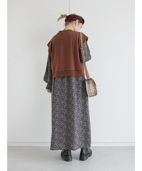 ehka sopo(エヘカソポ)の「花柄スタンドフリルワンピース(ワンピース・レディース・ブラック/ブラウン/ブルー・フリ-)」の18枚目の写真