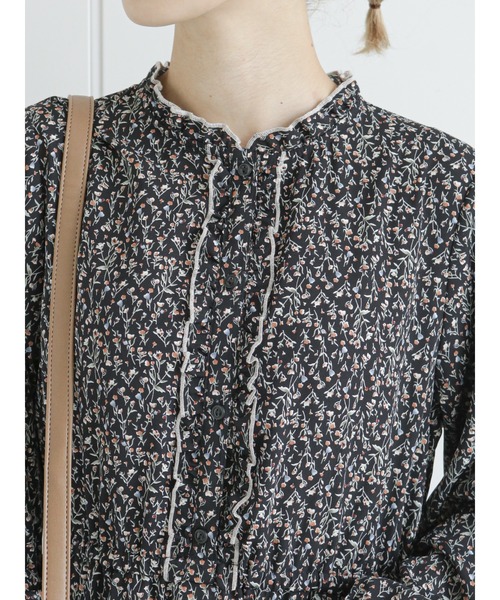 ehka sopo(エヘカソポ)の「花柄スタンドフリルワンピース(ワンピース・レディース・ブラック/ブラウン/ブルー・フリ-)」の21枚目の写真