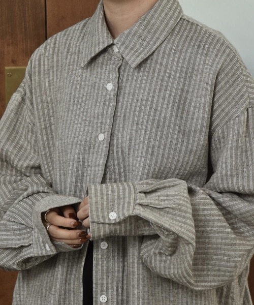 lawgy(ラウジー)の「double stripe shirt(シャツ/ブラウス・レディース・ベージュ/ブラック系その他・FREE)」の10枚目の写真
