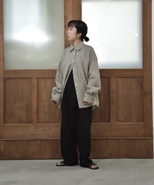 lawgy(ラウジー)の「double stripe shirt(シャツ/ブラウス・レディース・ベージュ/ブラック系その他・FREE)」の7枚目の写真