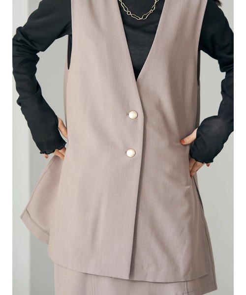 earth music&ecology(アースミュージックアンドエコロジー)の「Vネックミドル丈ジレ(ベスト・レディース・ネイビー/ブラウン・FREE)」の21枚目の写真