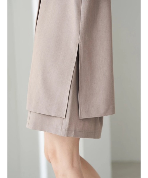 earth music&ecology(アースミュージックアンドエコロジー)の「Vネックミドル丈ジレ(ベスト・レディース・ネイビー/ブラウン・FREE)」の18枚目の写真