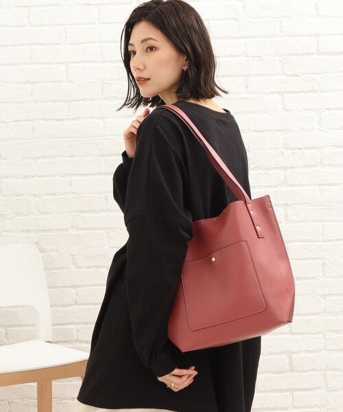 SHOO・LA・RUE（シューラルー）の「◆持ち手が大きめで使い易い！サイド ハンドル トートバッグ（トートバッグ・レディース・ブラック/サンドベージュ/ピンク系・00）」の3枚目の写真