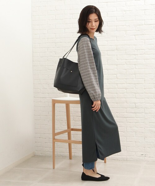 SHOO・LA・RUE（シューラルー）の「◆持ち手が大きめで使い易い！サイド ハンドル トートバッグ（トートバッグ・レディース・ブラック/サンドベージュ/ピンク系・00）」の16枚目の写真