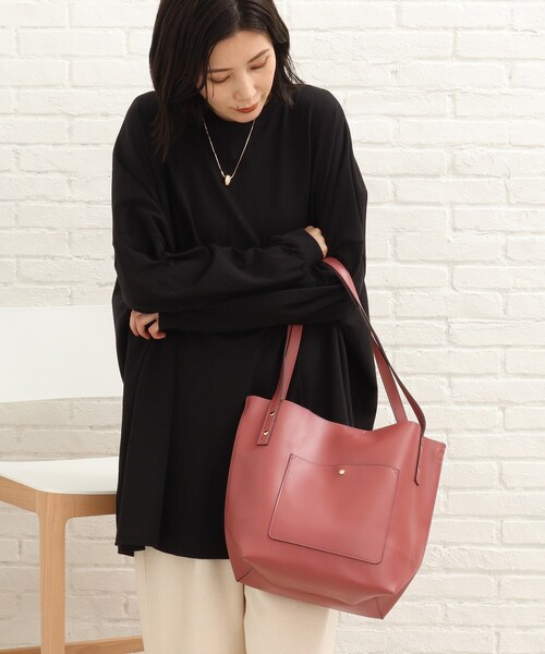 SHOO・LA・RUE（シューラルー）の「◆持ち手が大きめで使い易い！サイド ハンドル トートバッグ（トートバッグ・レディース・ブラック/サンドベージュ/ピンク系・00）」の18枚目の写真