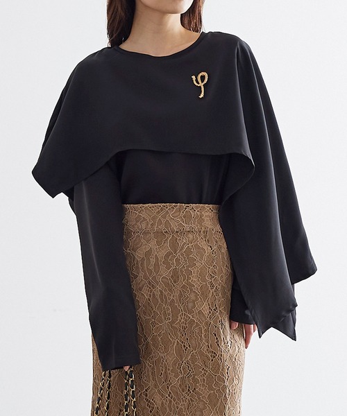 KOBE LETTUCE（コウベレタス）の「アシンメトリーフレアトップス（Tシャツ/カットソー・レディース・ベージュ/オフホワイト/ブラック・FREE）」の2枚目の写真